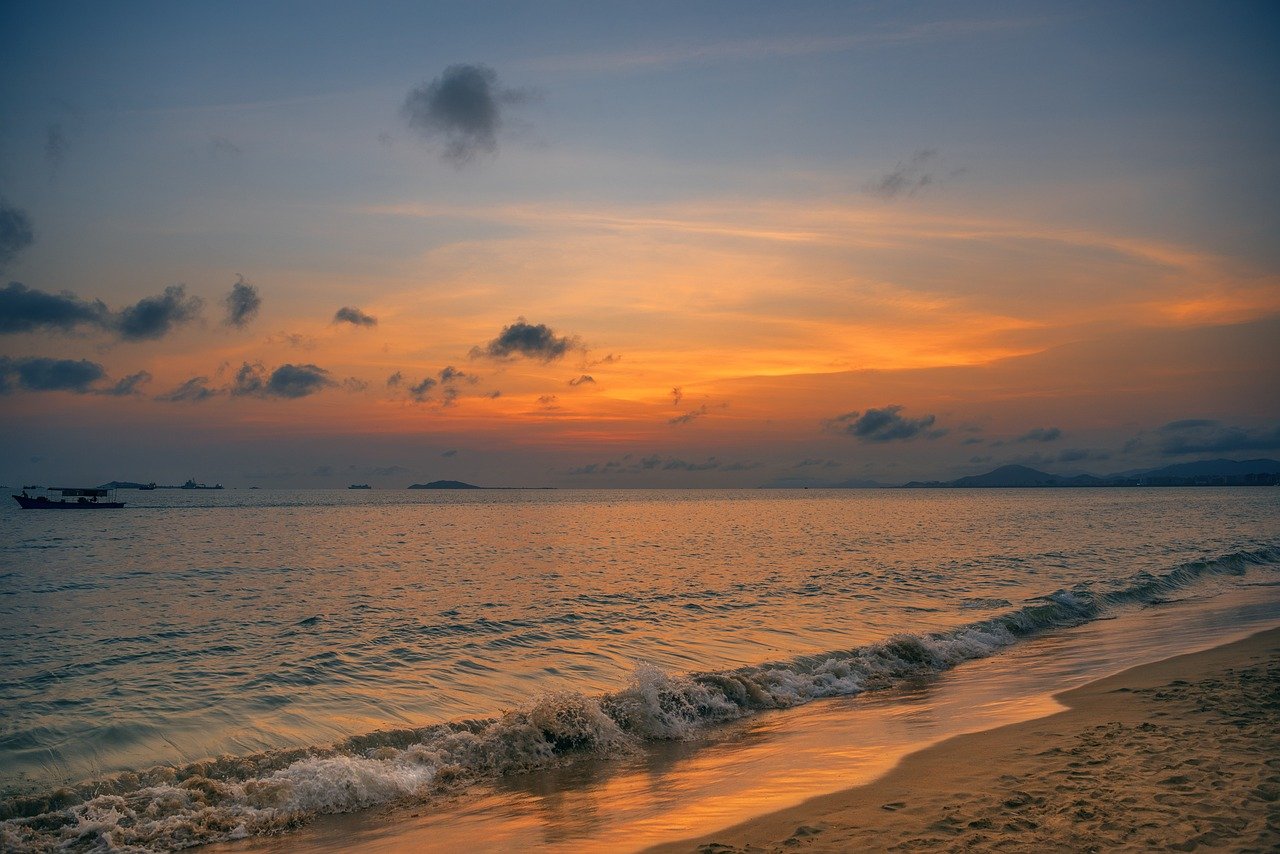 Beach location for skimboarding